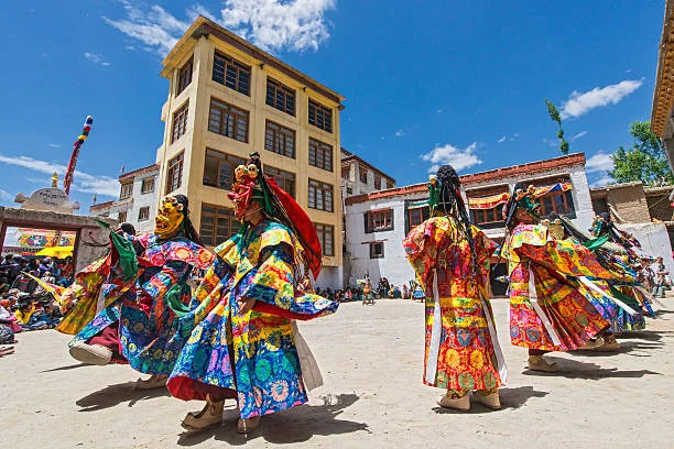 Leh Ladakh Tour Packages from Kochi - C Himalaya