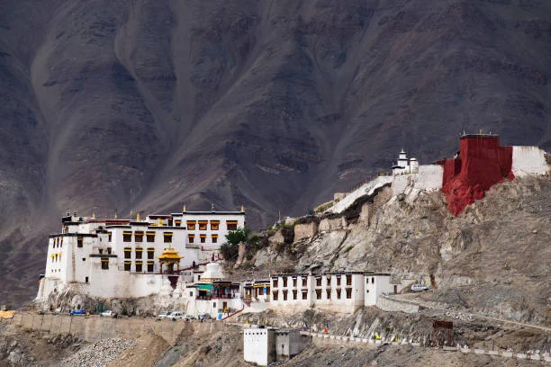 Leh Ladakh Tour Packages from Mumbai – 5 Nights 6 Days